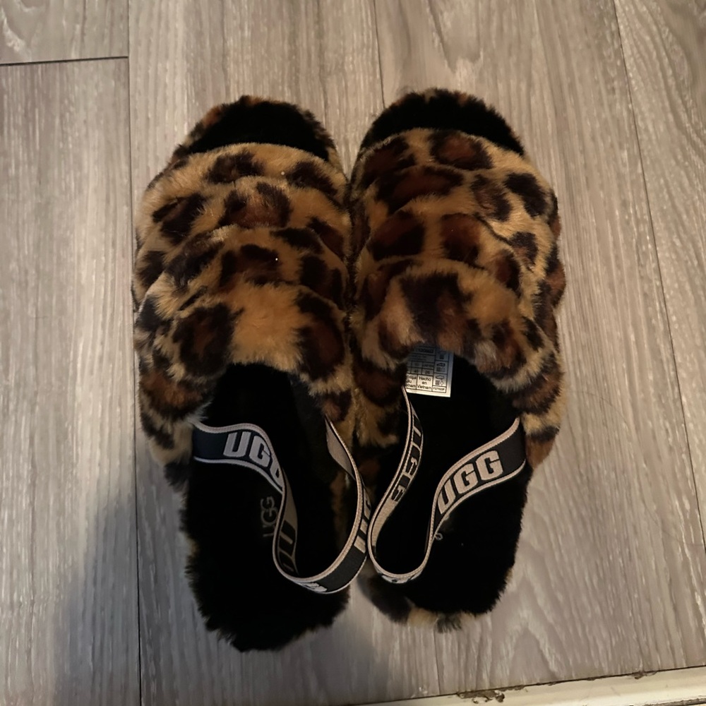 UGG Women's Leopard Print Slippers